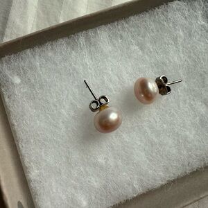 Pink Pearl Stud Earrings from Orhid Lake